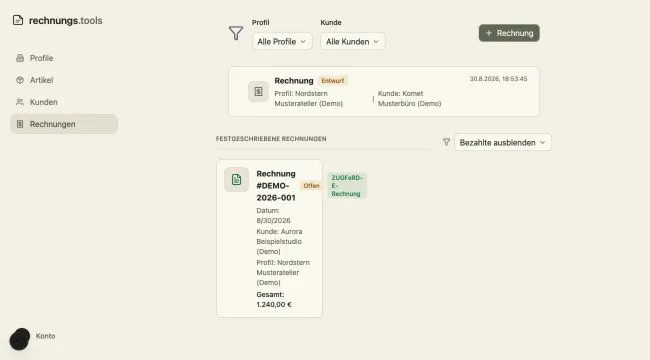Rechnungstool.net overview with a fictional draft invoice and a fixed invoice